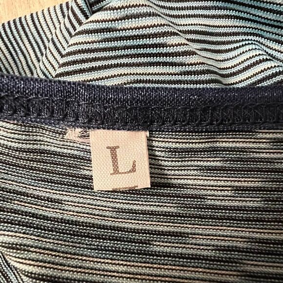 Vintage y2k tank top in blue stripe pattern sz L very stretchy new without tags - Picture 8 of 10